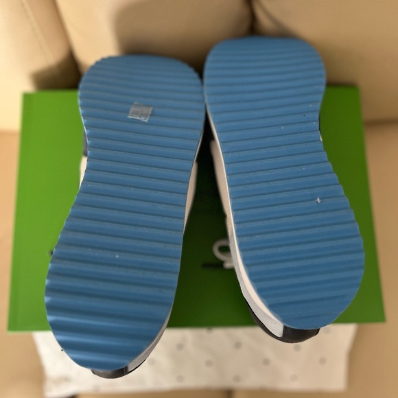 COPY - Brand New Never worn Kate Spade true to size 8 sneakers. Smoke & pet fre… - Picture 4 of 6